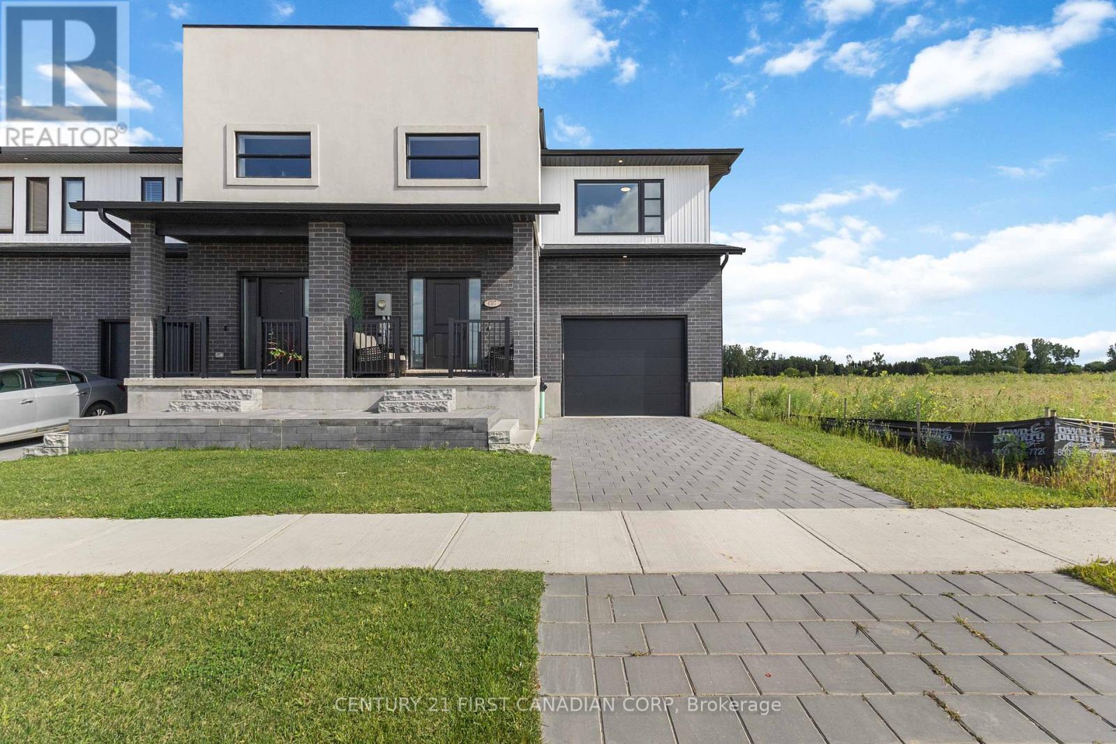6707 Royal Magnolia Ave, London South South V, ON N6P 1H5