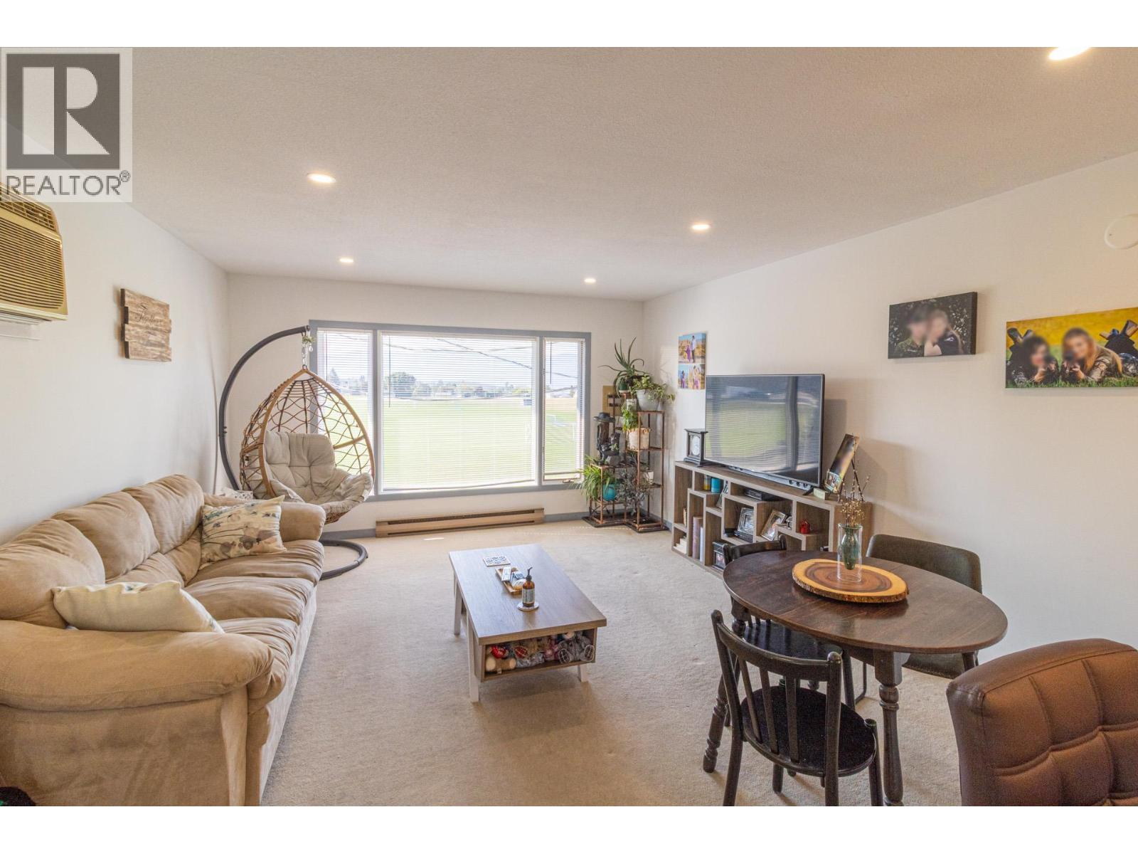 1755 Hurl St, Creston, BC V0B 1G5