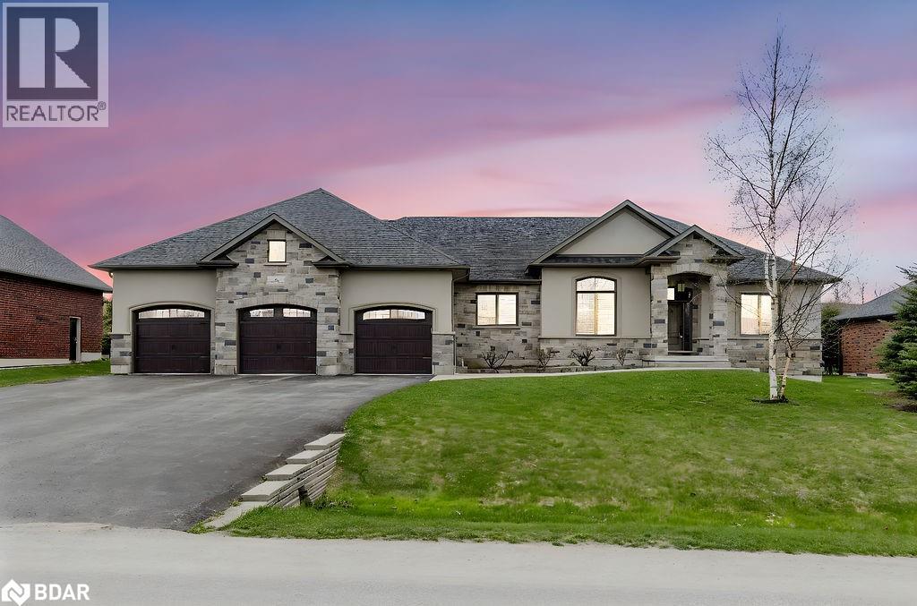 25 Mennill Dr, Springwater, ON L0L 1Y3
