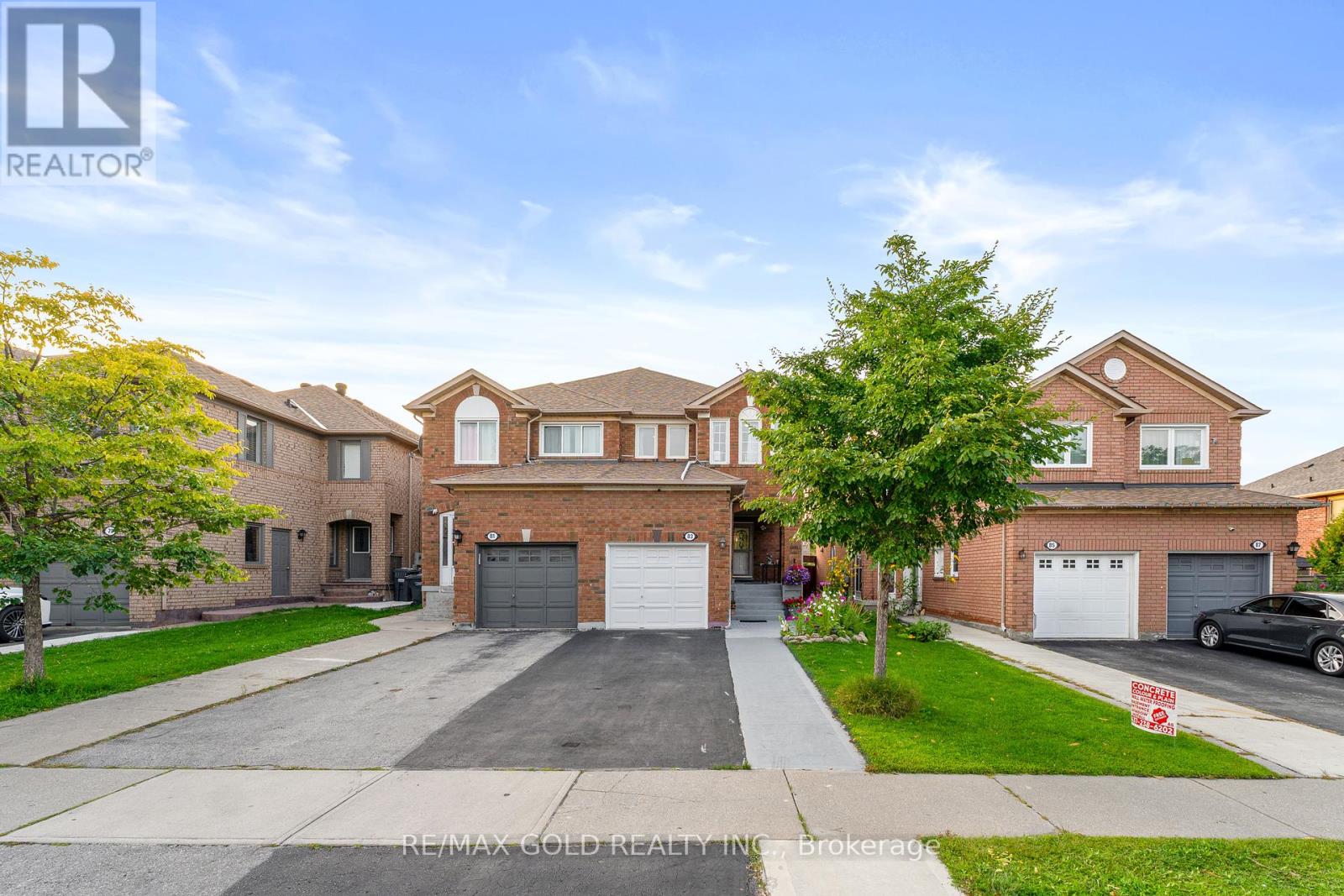 83 Mount Ranier Cres, Brampton, ON L6R 2L1