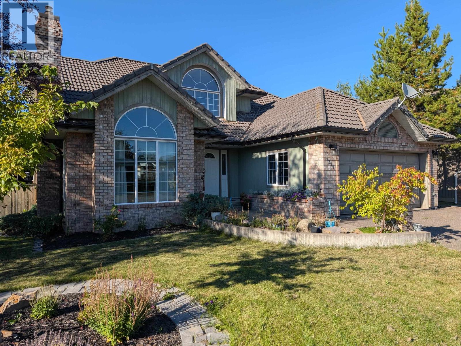 1311 Lagopus Pl, Smithers, BC V0J 2N0