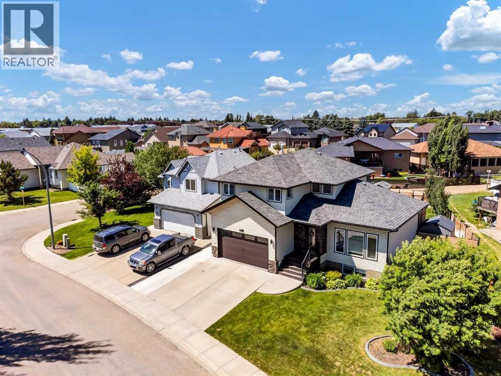 126 S Shore Dr E, Brooks, AB T1R 1M4