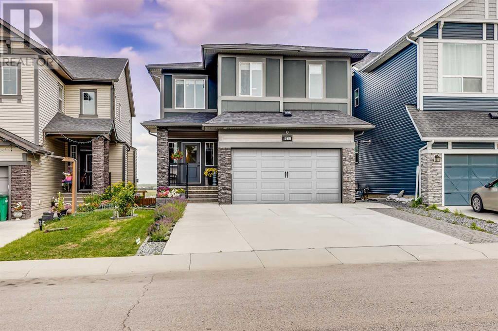 247 Hillcrest Hts SW, Airdrie, AB T4B 3Z2