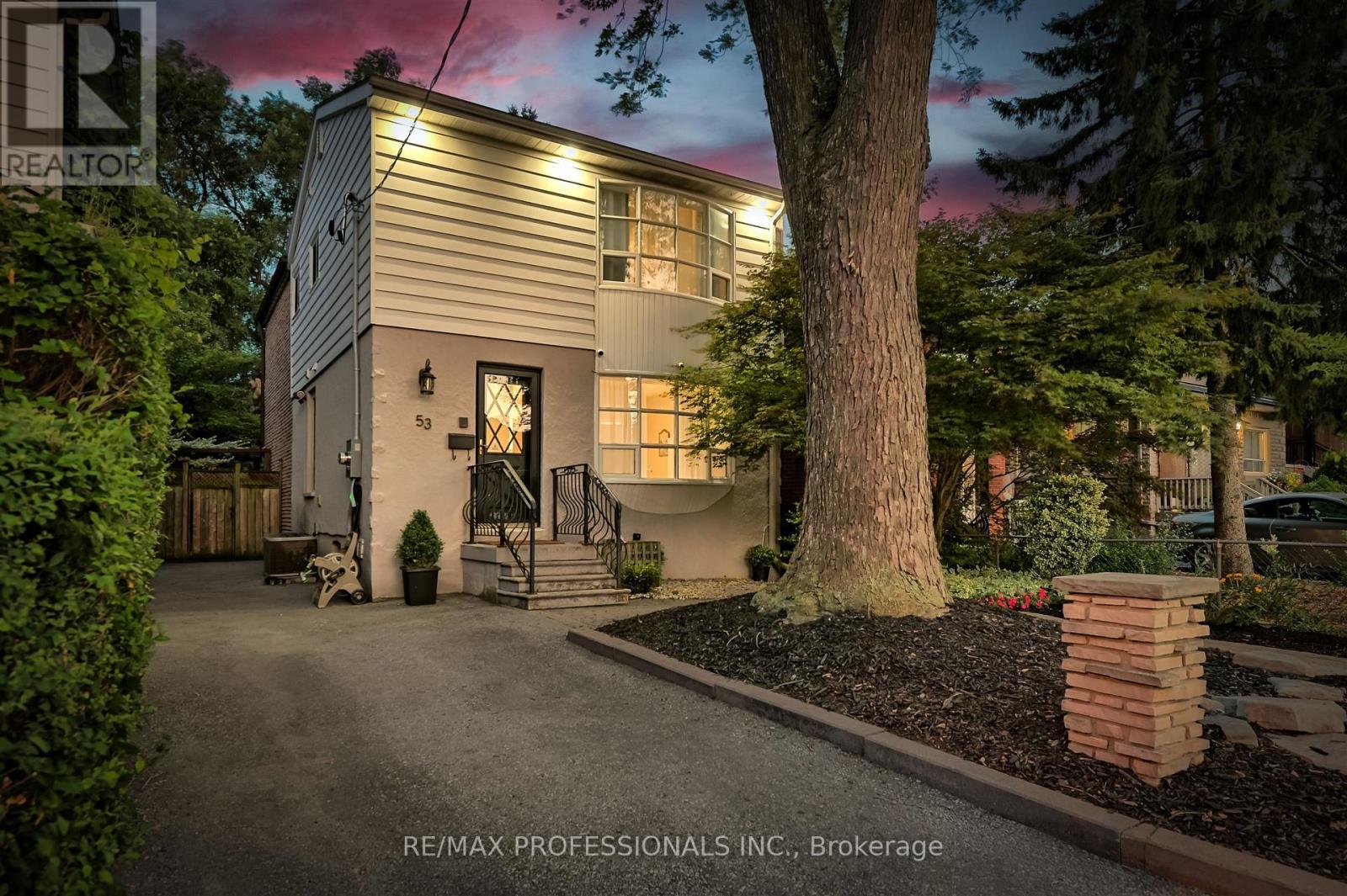 53 Tilden Cres, Toronto, ON M9N 1A7