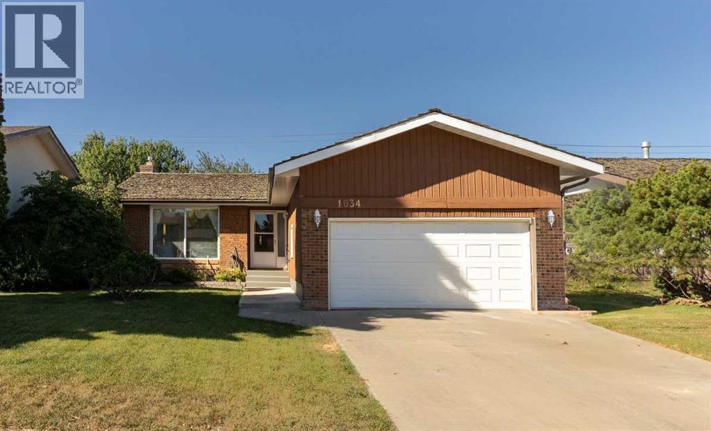 1034 Cameron Rd S, Lethbridge, AB T1K 4B3