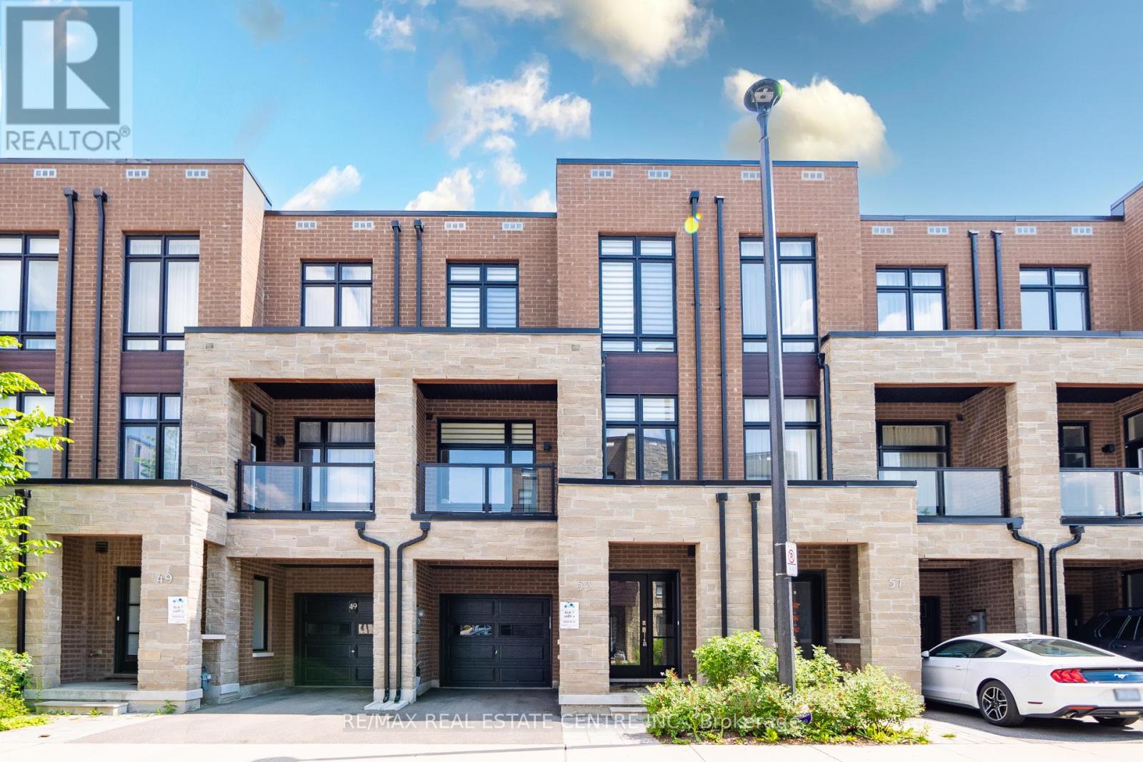 53 Benoit St, Vaughan, ON L4H 4R7