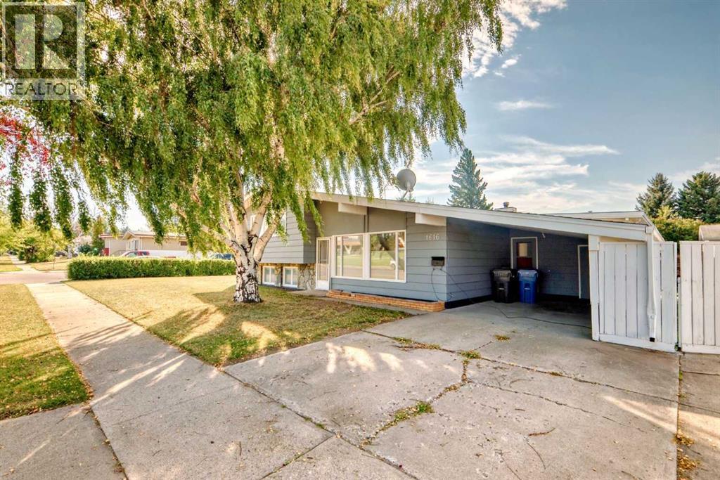15 Avenue N Unit 1616, Lethbridge, AB T1H 1W5