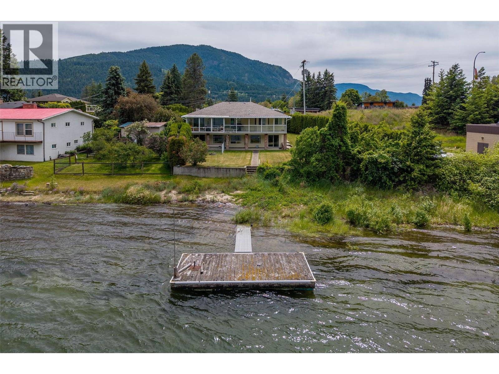 634 Hysop Pl, Chase, BC V0E 1M0