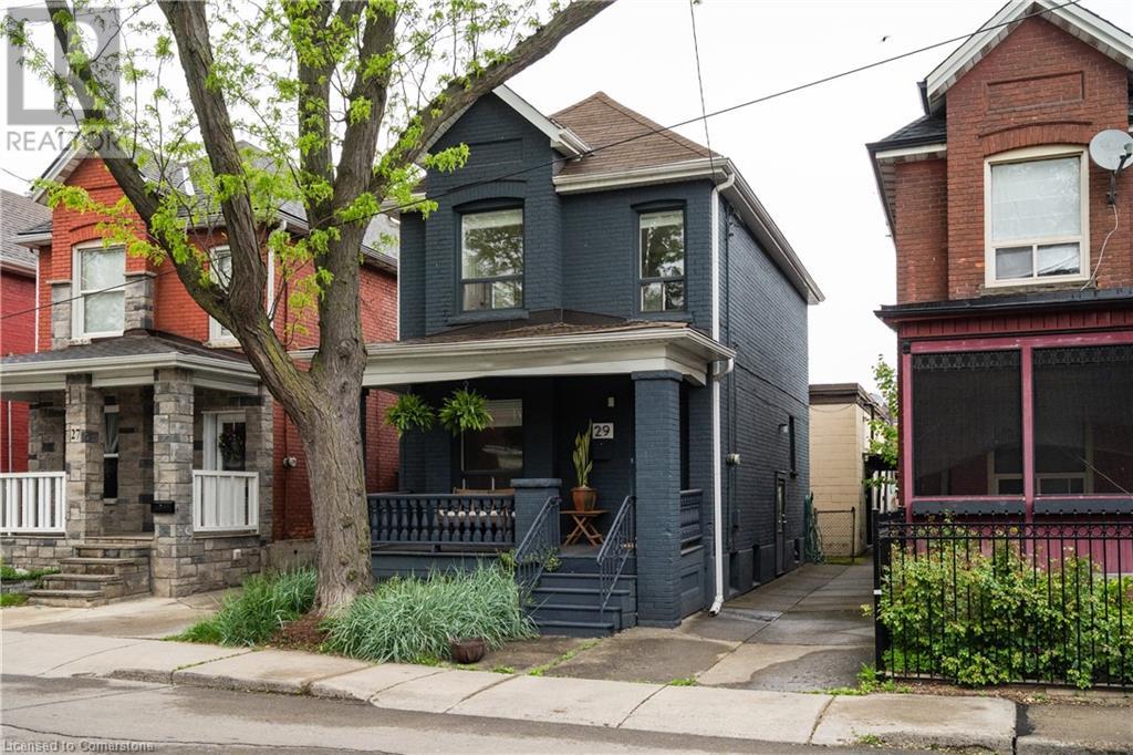 29 Case St, Hamilton, ON L8L 3G6