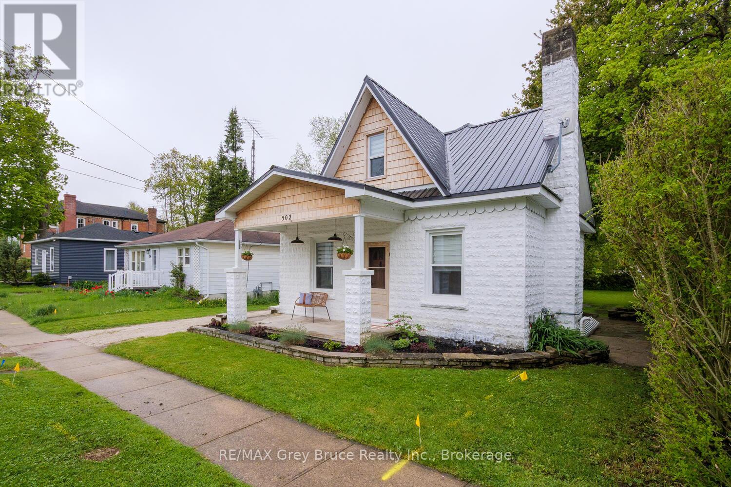 502 Gould St, South Bruce Peninsula, ON N0H 2T0