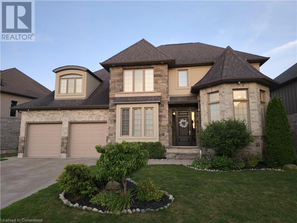 2719 Torrey Pines Way, London, ON N6G 0K5