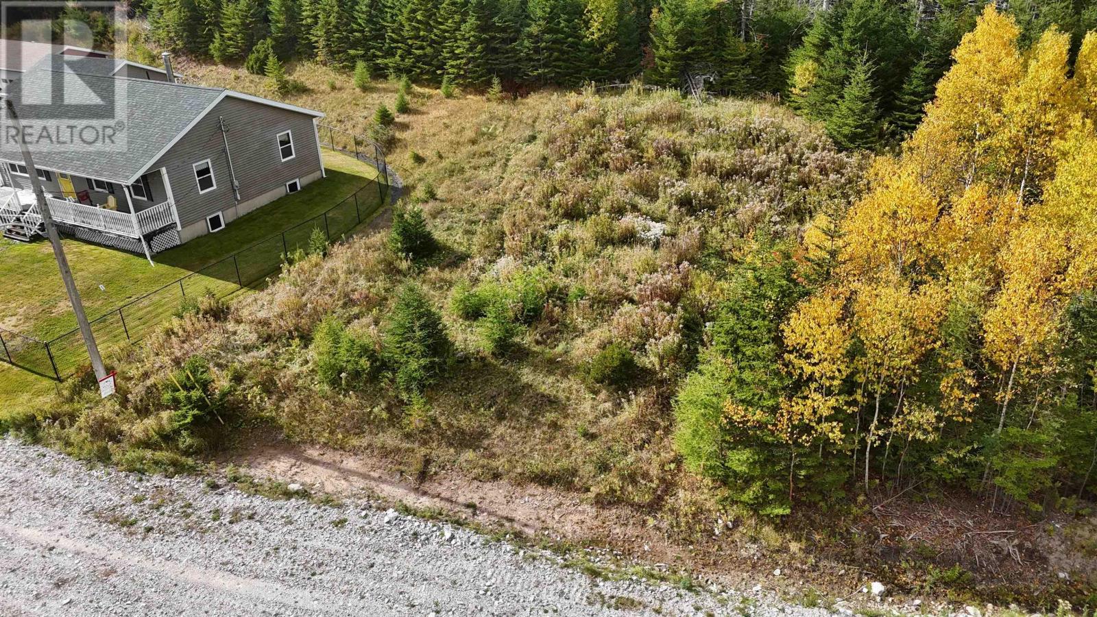 11 Matway Dr, St. Peteraposs, NS B0E 3B0