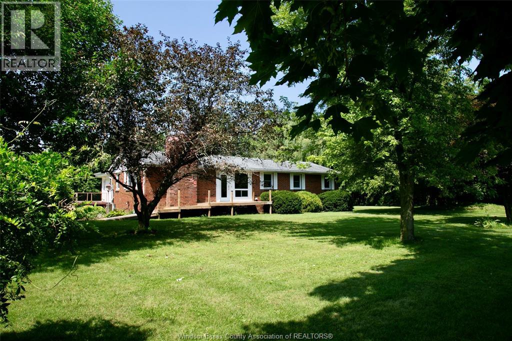 2719 Lakeshore Road 229, Woodslee, ON N0R 1V0