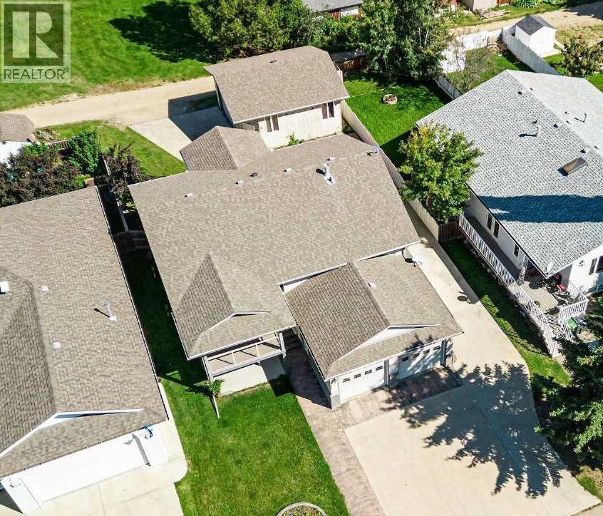 4583 Eastview Cres, Rimbey, AB T0C 2J0