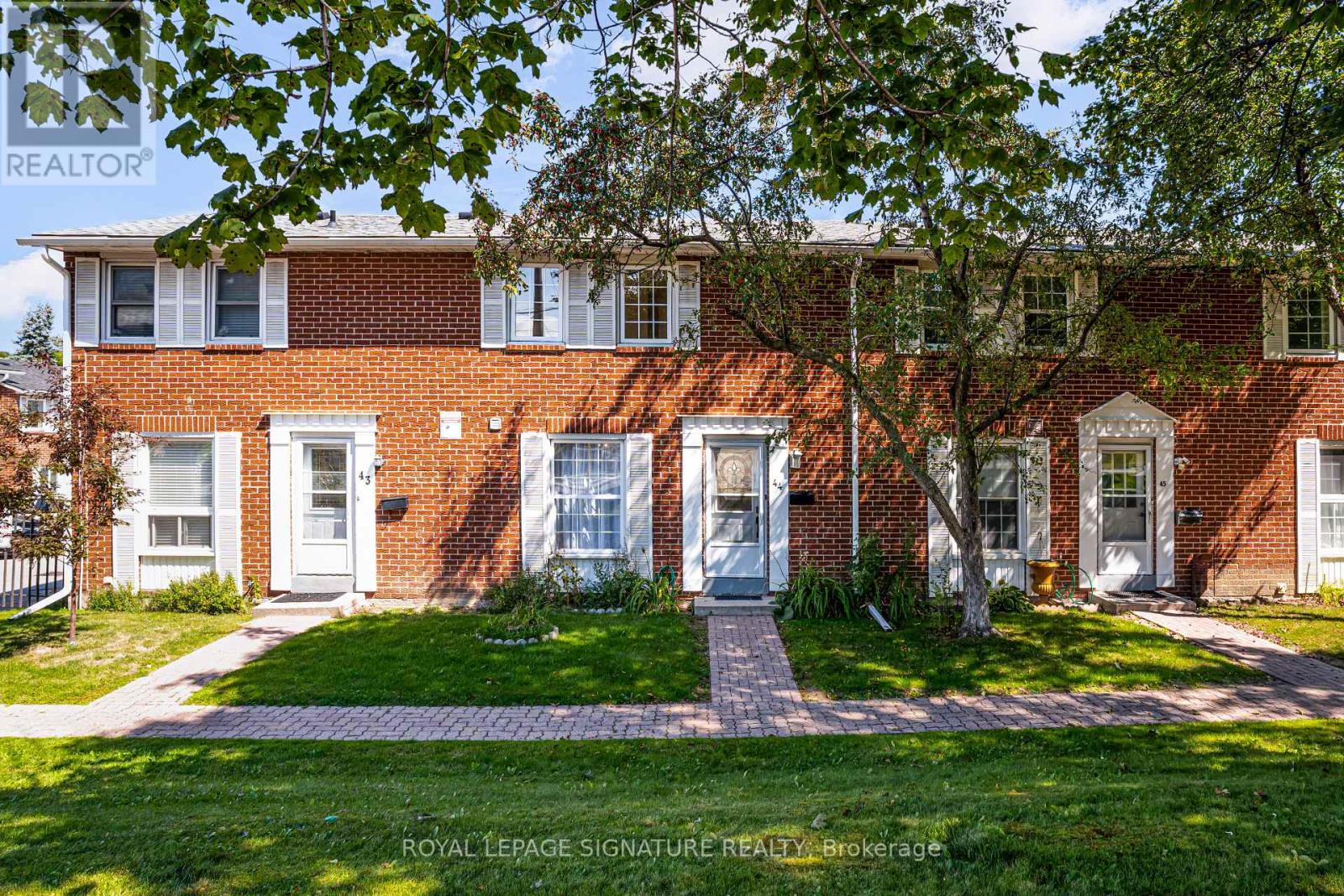 44 71 Cass Ave, Toronto, ON M1T 3P8