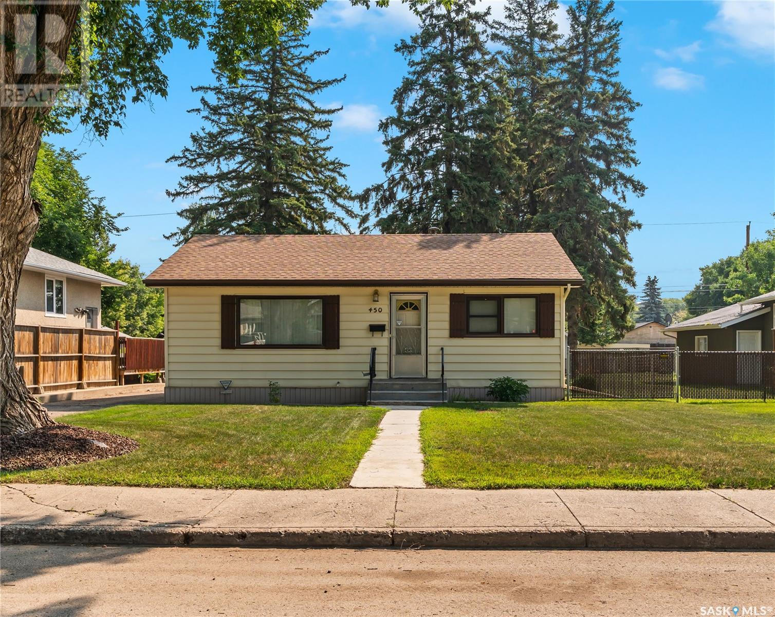 450 V Ave S, Saskatoon, SK S7M 3E7
