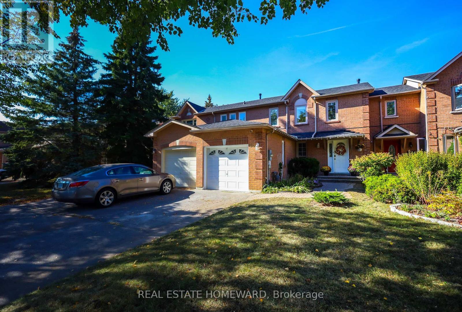 48 Old Colony Dr, Whitby, ON L1R 2A4