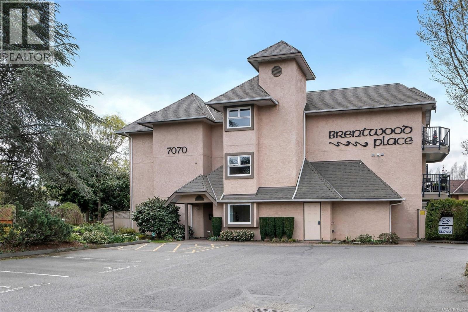 7070 W Saanich Rd Unit 205 Rd, Central Saanich, BC V8M 1P5