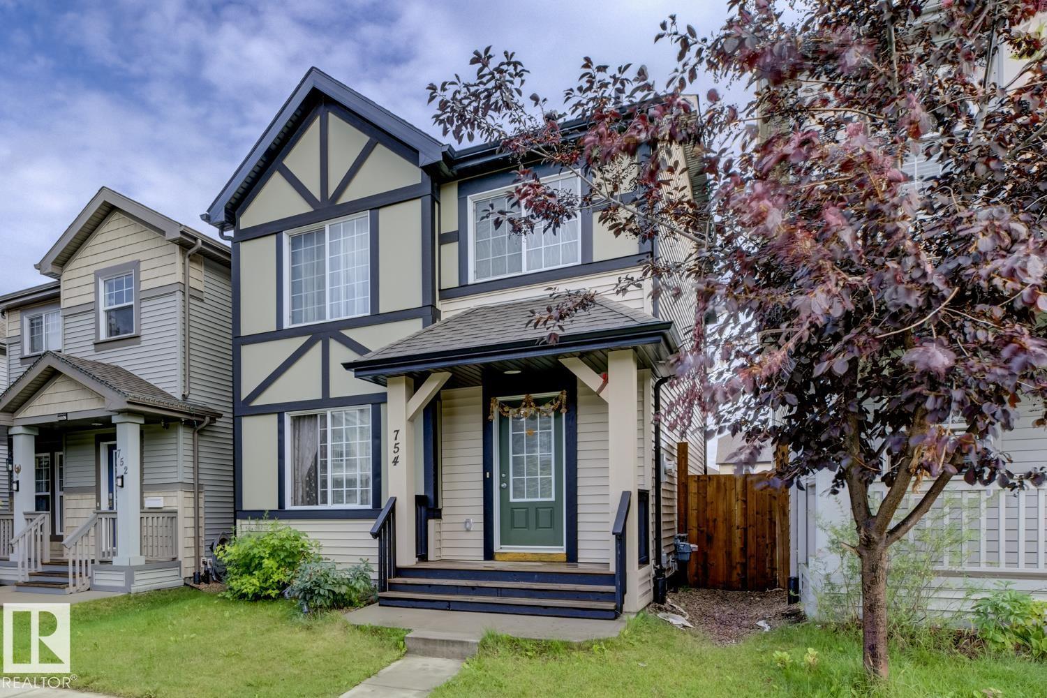 754 Eagleson Cr NW, Edmonton, AB T6M 0V2