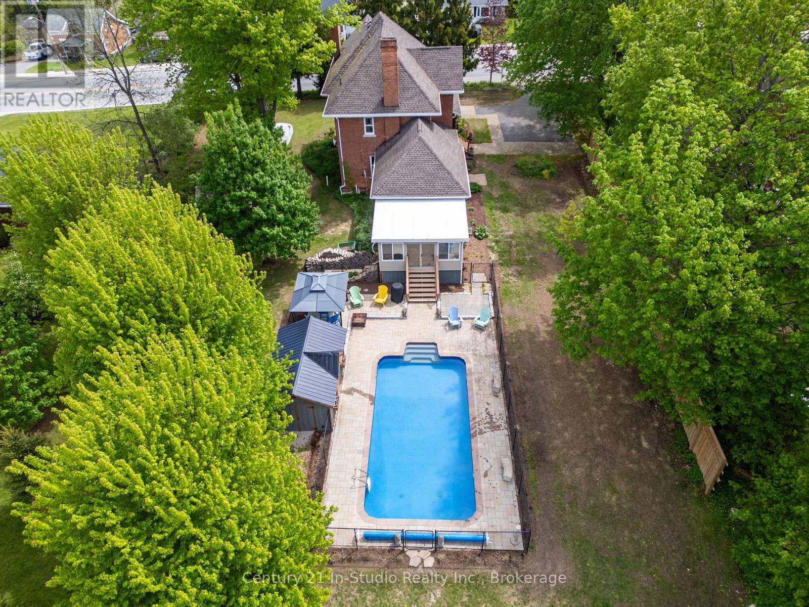 296 Garafraxa St St, Chatsworth, ON N0H 1G0