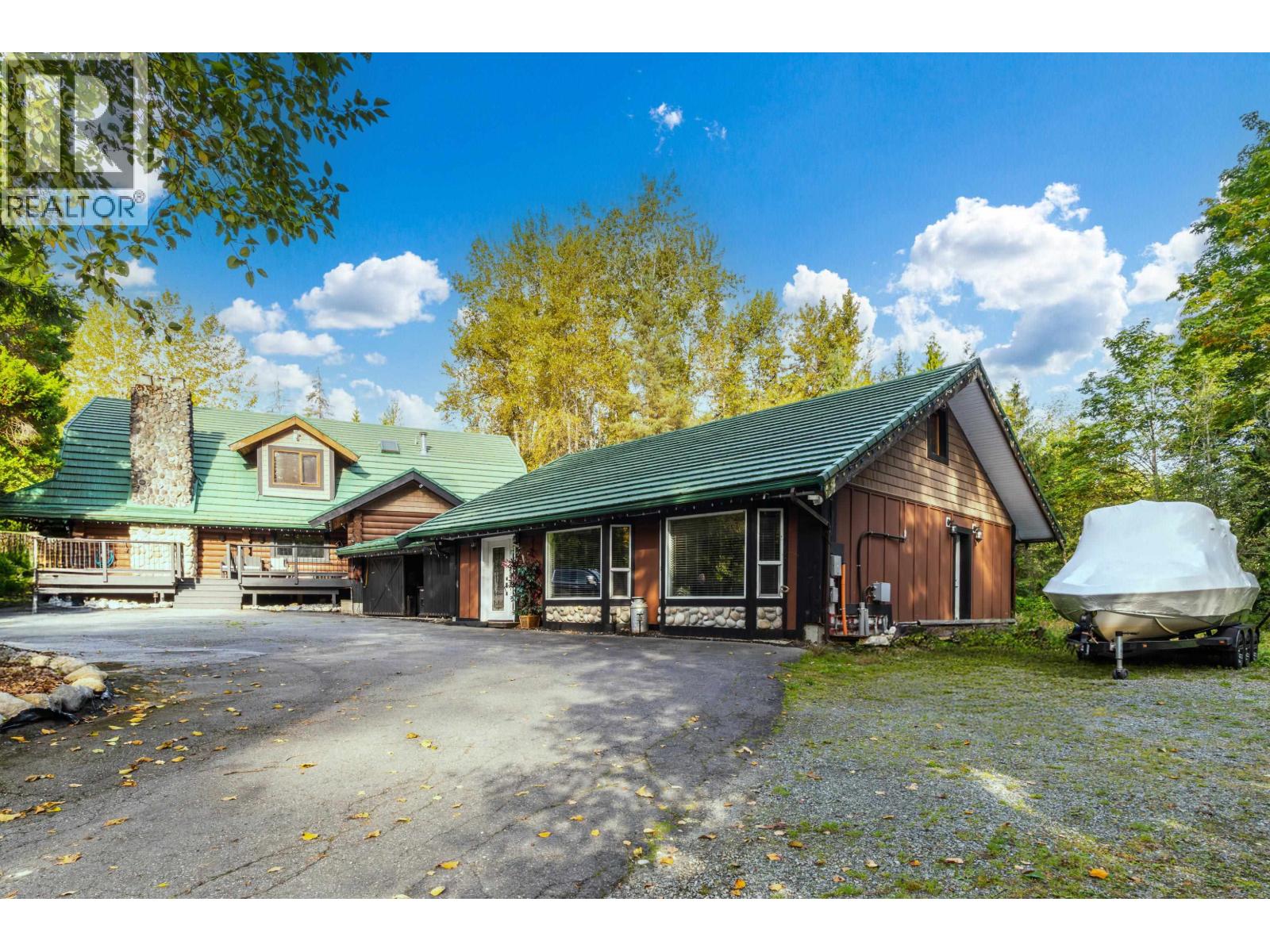 26651 Cunningham Ave, Maple Ridge, BC V2W 1M8