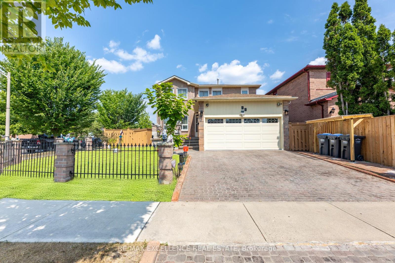 55 Atkins Cir, Brampton, ON L6X 4B9