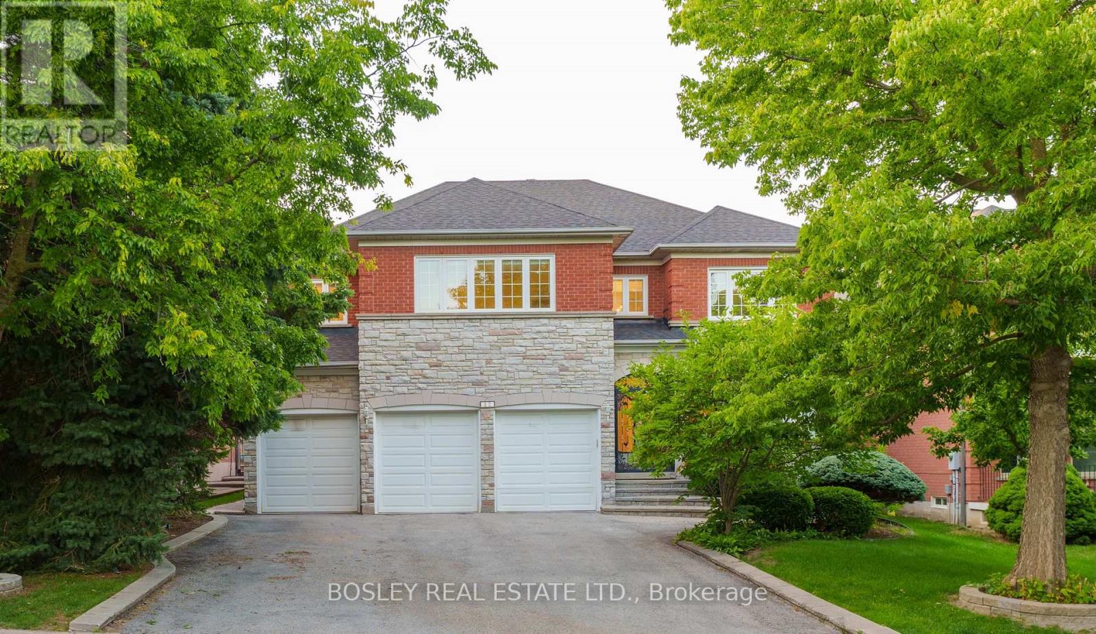 82 Woodstone Ave, Richmond Hill Devonsleigh, ON L4S 1G8