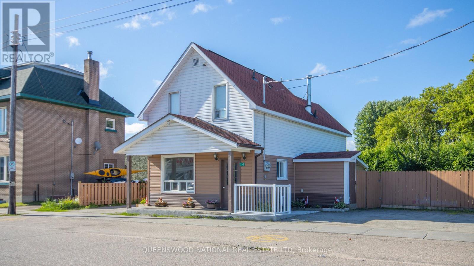 41 Inglis St, Madawaska Valley, ON K0J 1B0