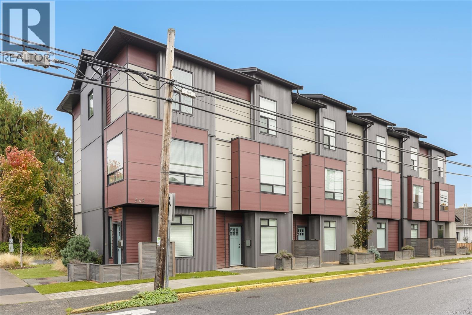 545 Jubilee St Unit 1 St, Duncan, BC V9L 1X3