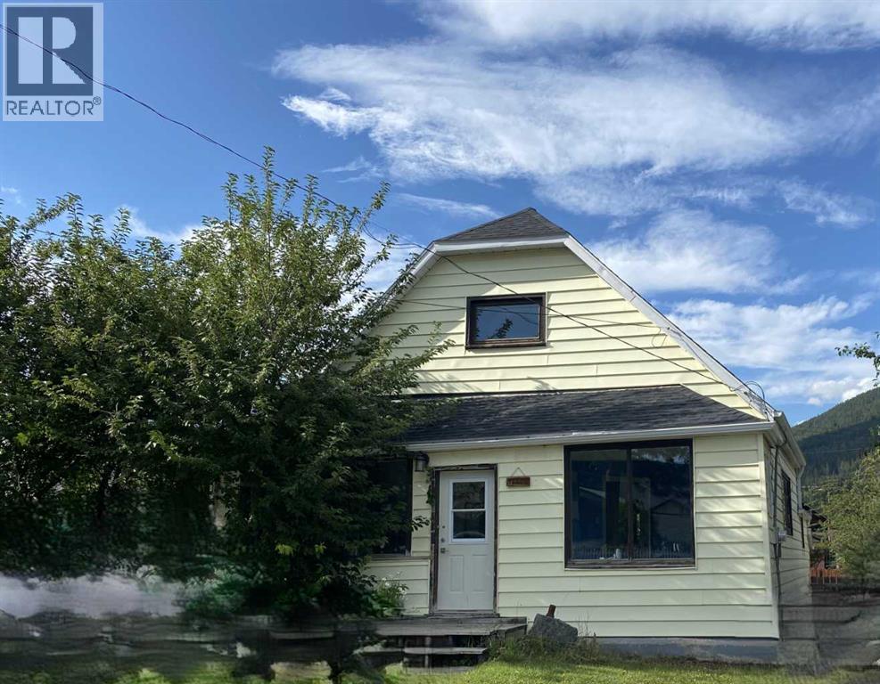 18 Avenue Unit 13009, Blairmore, AB T0K 0E0