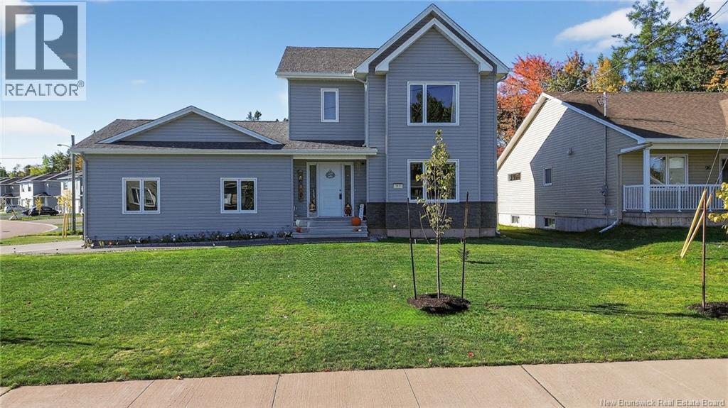 92 Satara Dr, Moncton, NB E1G 6G3