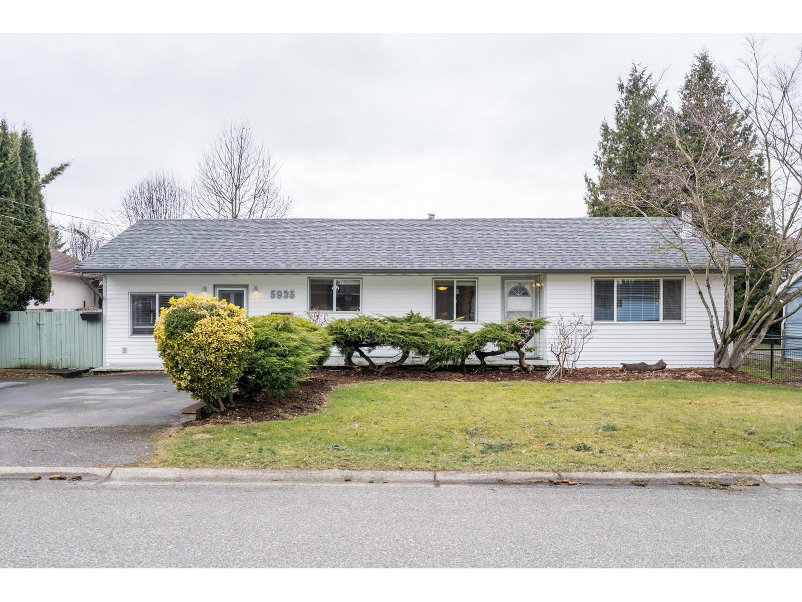 5935 Carter Roadsardis S, Chilliwack, BC V2R 3J8