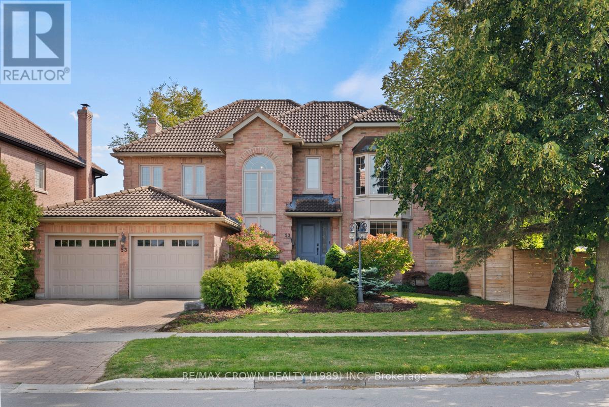53 Cranberry Ln, Aurora, ON L4G 5Y4