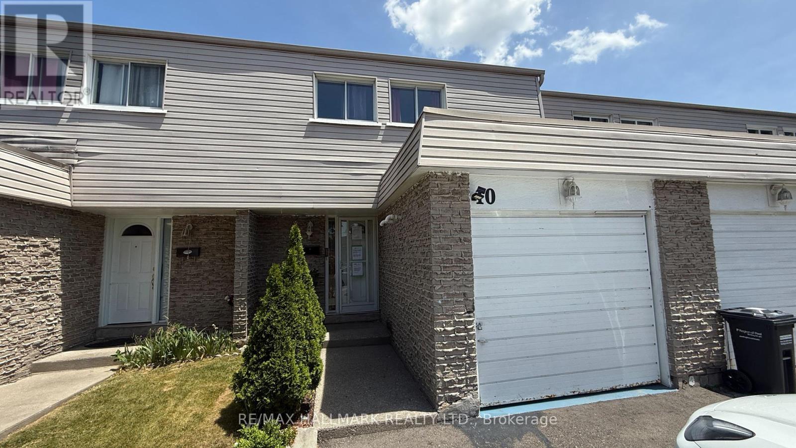 10 3600 Morning Star Dr, Mississauga, ON L4T 1Y5