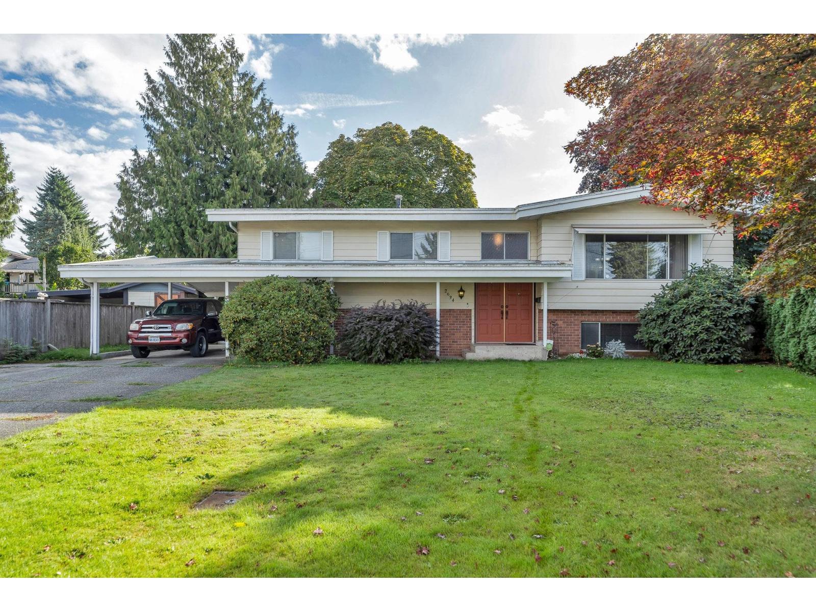 2634 Valemont Cres, Abbotsford, BC V2T 3V5