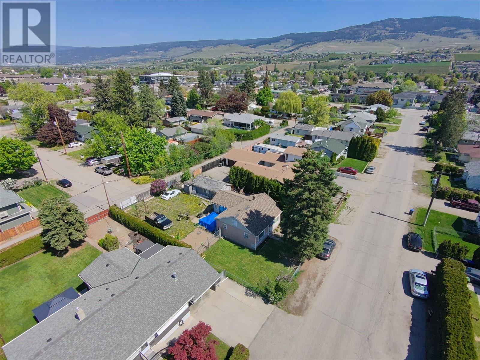 200 Ponto Rd, Kelowna, BC V1X 2G1