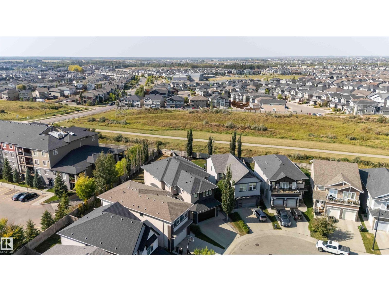 3948 Claxton Lo SW, Edmonton, AB T6W 1Y7