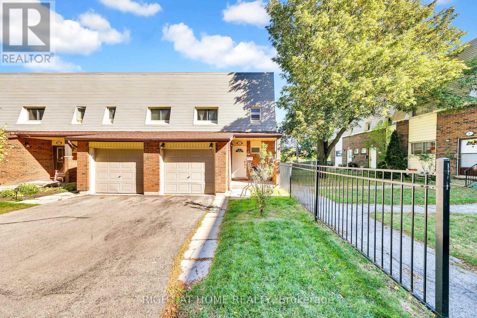 6 1460 Garth St W, Hamilton, ON L9B 1T4