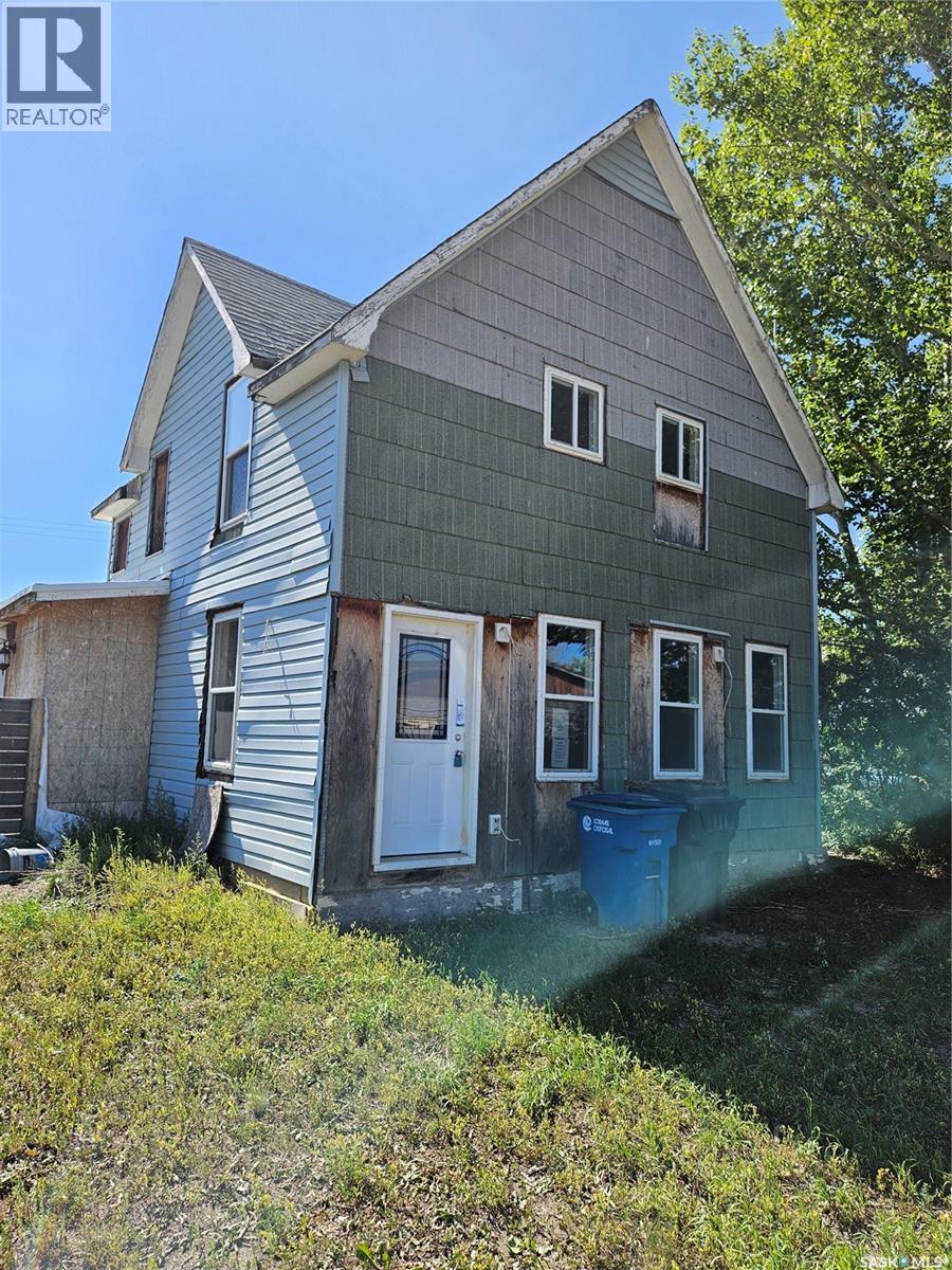 245 Oriole Ave, Briercrest, SK S0H 0K0