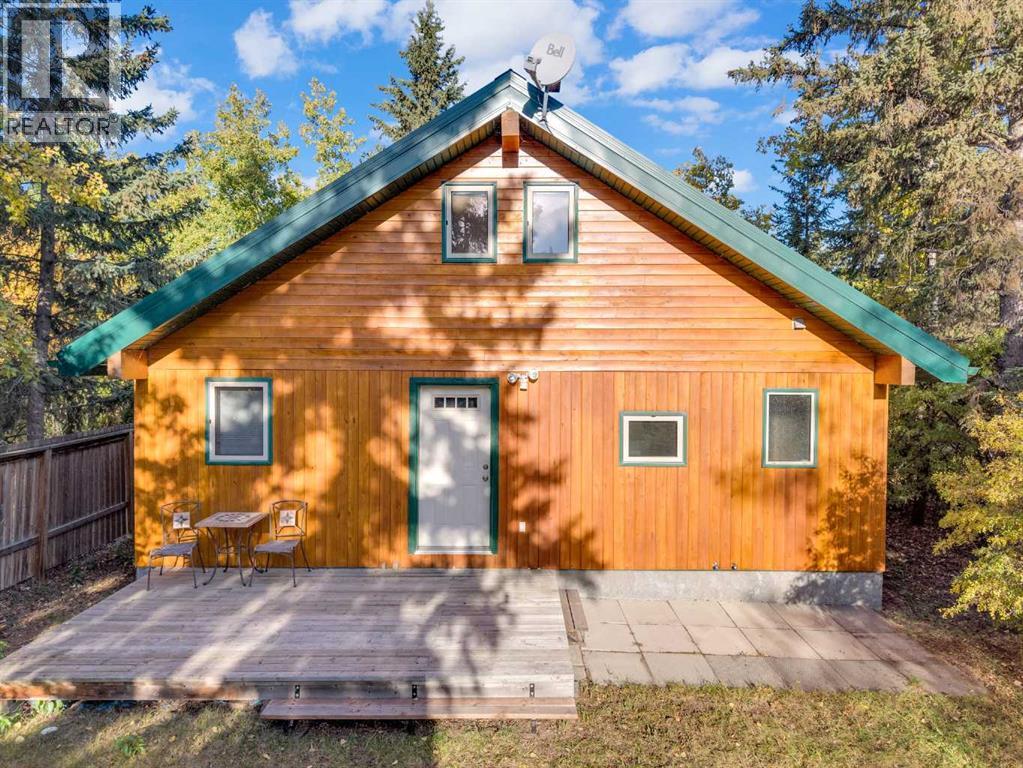 97 Oliver Ave, Gull Lake, AB T4L 2N1