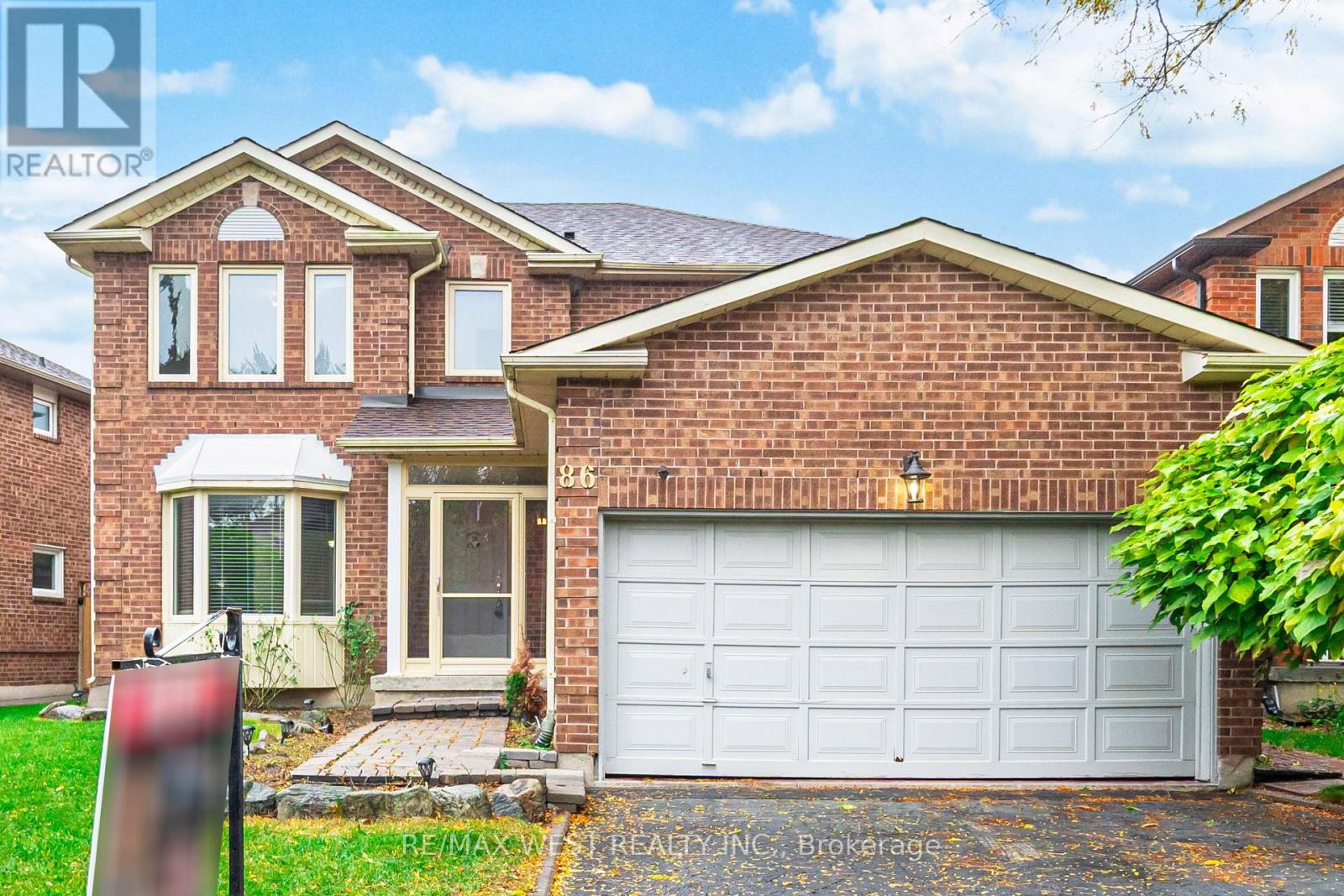 86 Dina Rd, Vaughan, ON L6A 1L3