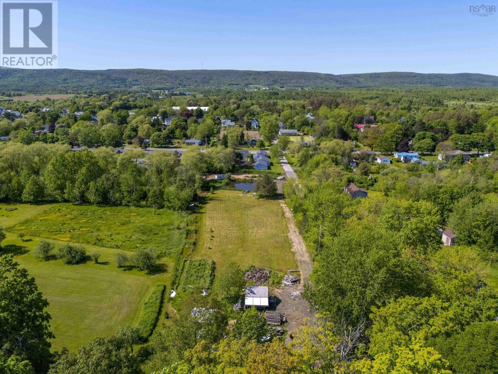 3 Chipman Ave, Bridgetown, NS B0S 1C0