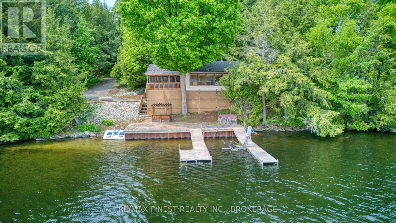 1140 Point Ln #b, Central Frontenac, ON K0H 2P0