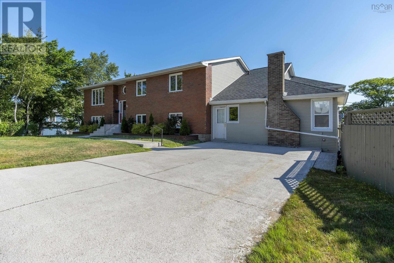 33 Alex Street 47 Central Ave, Halifax, NS B3N 3E5