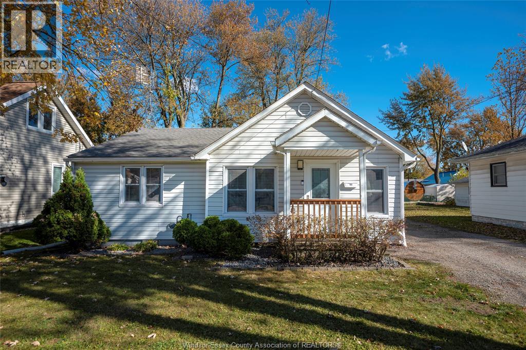 183 Harvey St, Essex, ON N8M 2E8