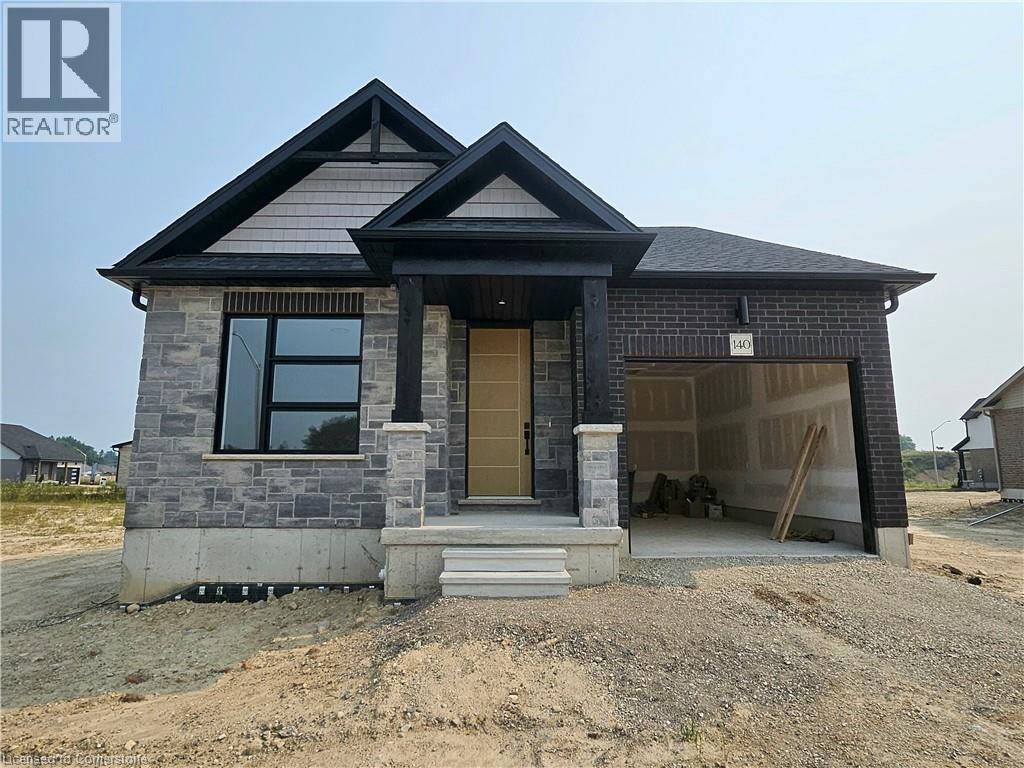 113 Thackeray Way, Harriston, ON N0G 1Z0