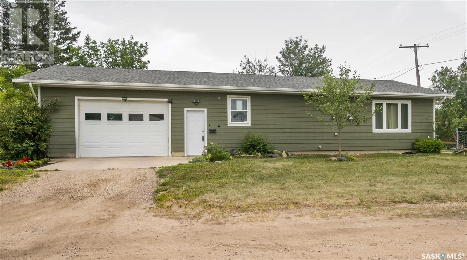 1255 18 Street West, Prince Albert, SK S6V 4B6