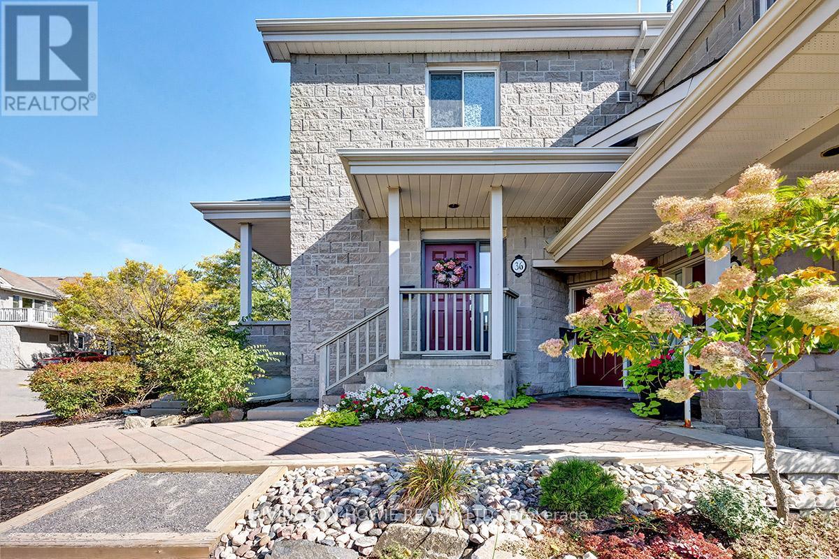 36 Robson Ct, Ottawa, ON K2K 2W1