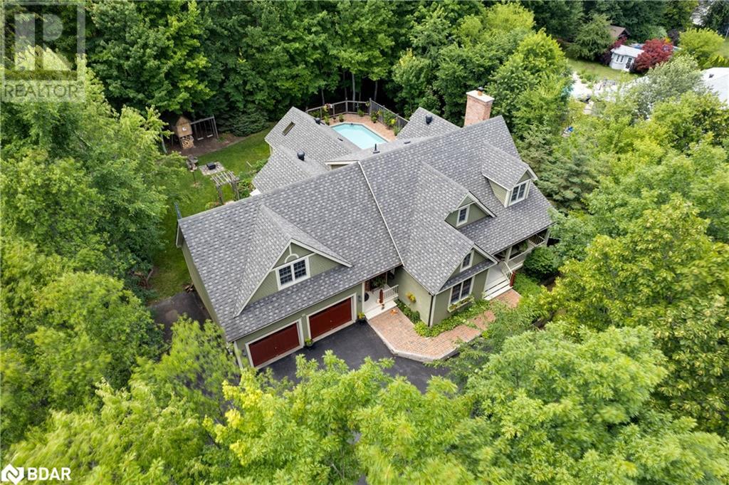 26 Paddy Dunns Cir, Springwater, ON L4M 6L9