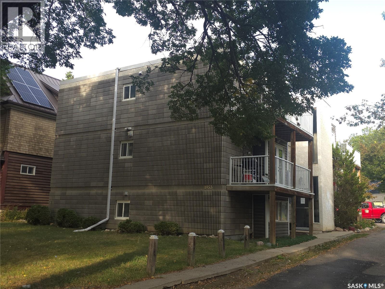 1953 Garnet Street Unit 1, Regina, SK S4T 2Z4